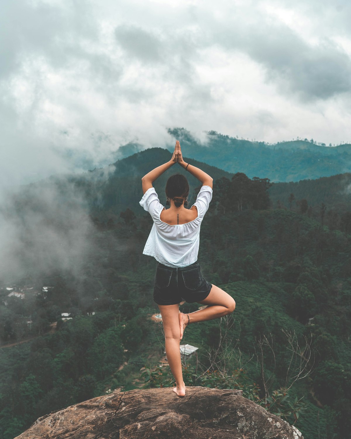 medytacja mindfulness dla początkujących — pozycja siedząca